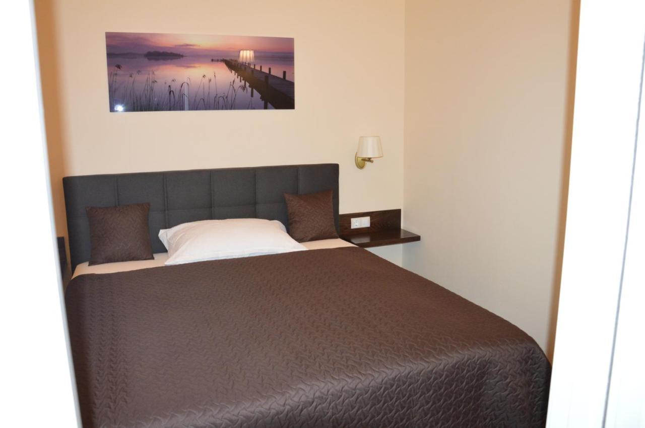 M2-Apartment Szombathely Buitenkant foto